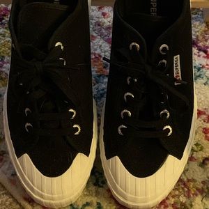 Superga Women’s Navy Blue/White Sneakers size 9